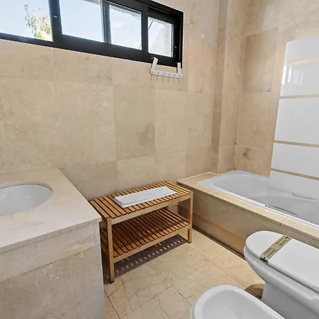 דירה 2 Bed Sea View In Skol מארבלה