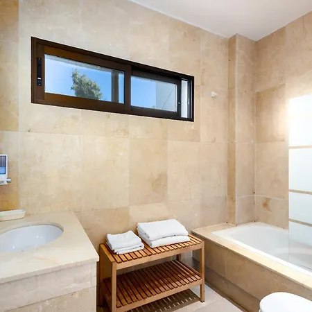 Apartment 2 Bed Sea View In Skol Marbella